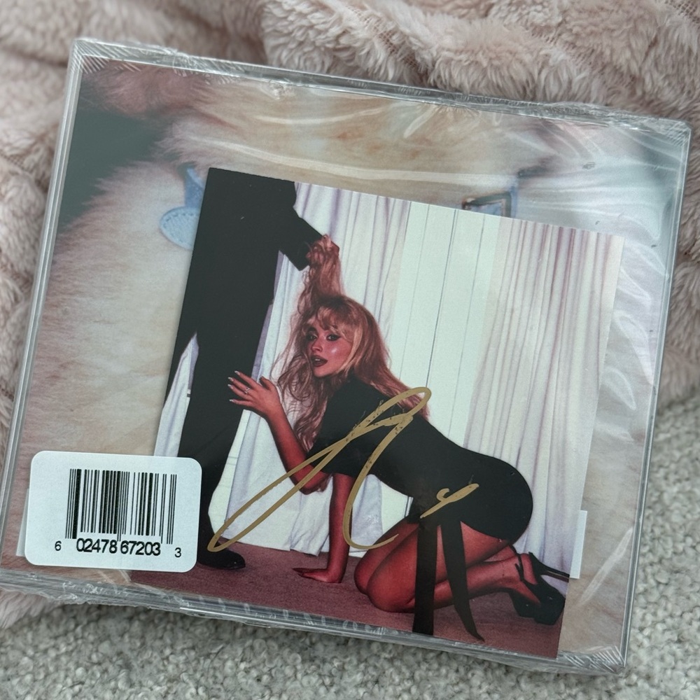 SIGNED Sabrina Carpenter Man’s Best Friend CD - UNOPENED NWT